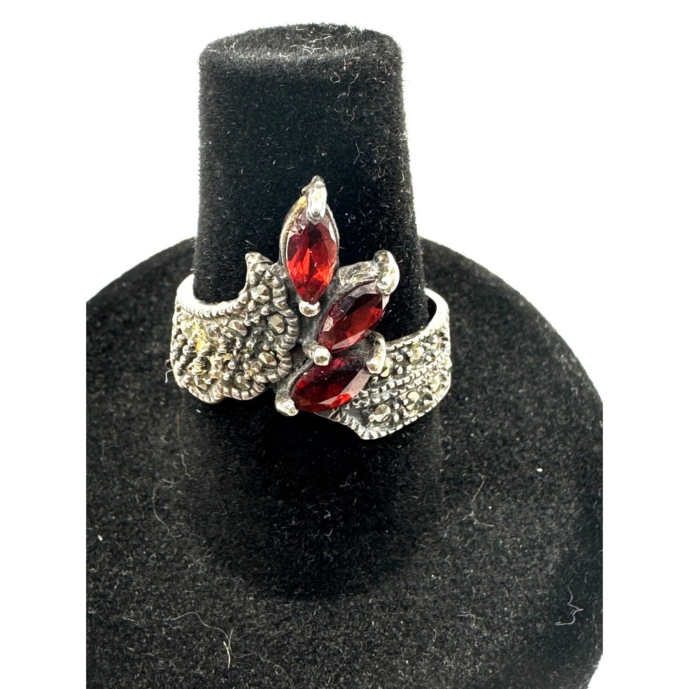 Sterling Silver 925 Marcasite Red Garnet Marquise Cluster Ring Size 7